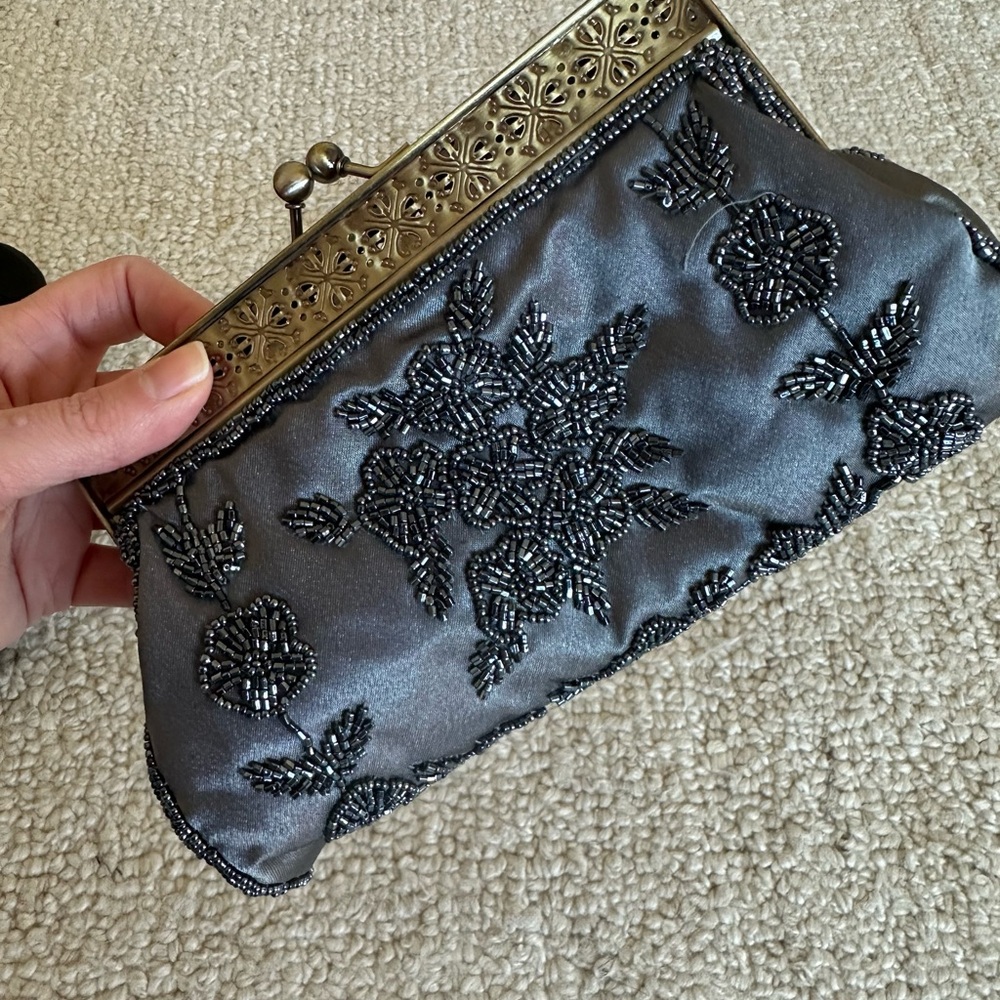 Elegant Gray Beaded Clutch